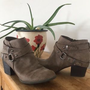 Strappy low heel booties